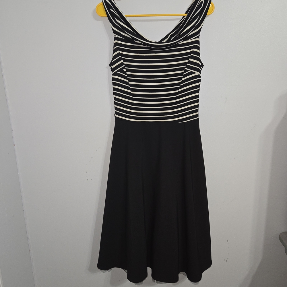 M#62โ Rampage Off The Shoulder Size 9 Black And White Dress